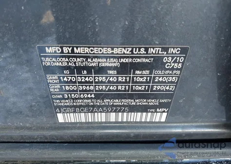 2010 Mercedes-Benz Gl 550 4Matic z USA, uszkodzony, nr VIN 4JGBF8GE7AA597775